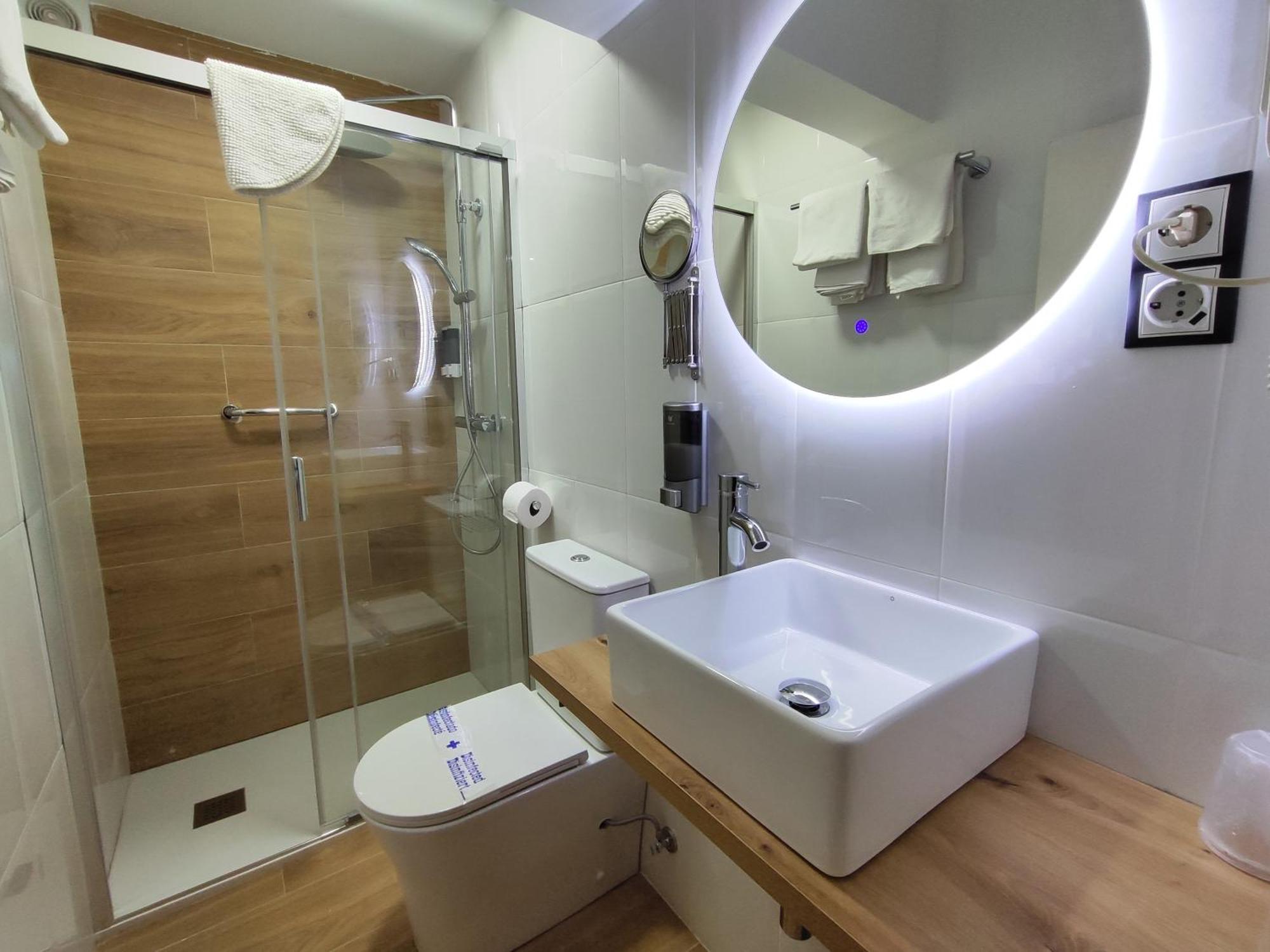 Hostal Lucy Santender Kültér fotó