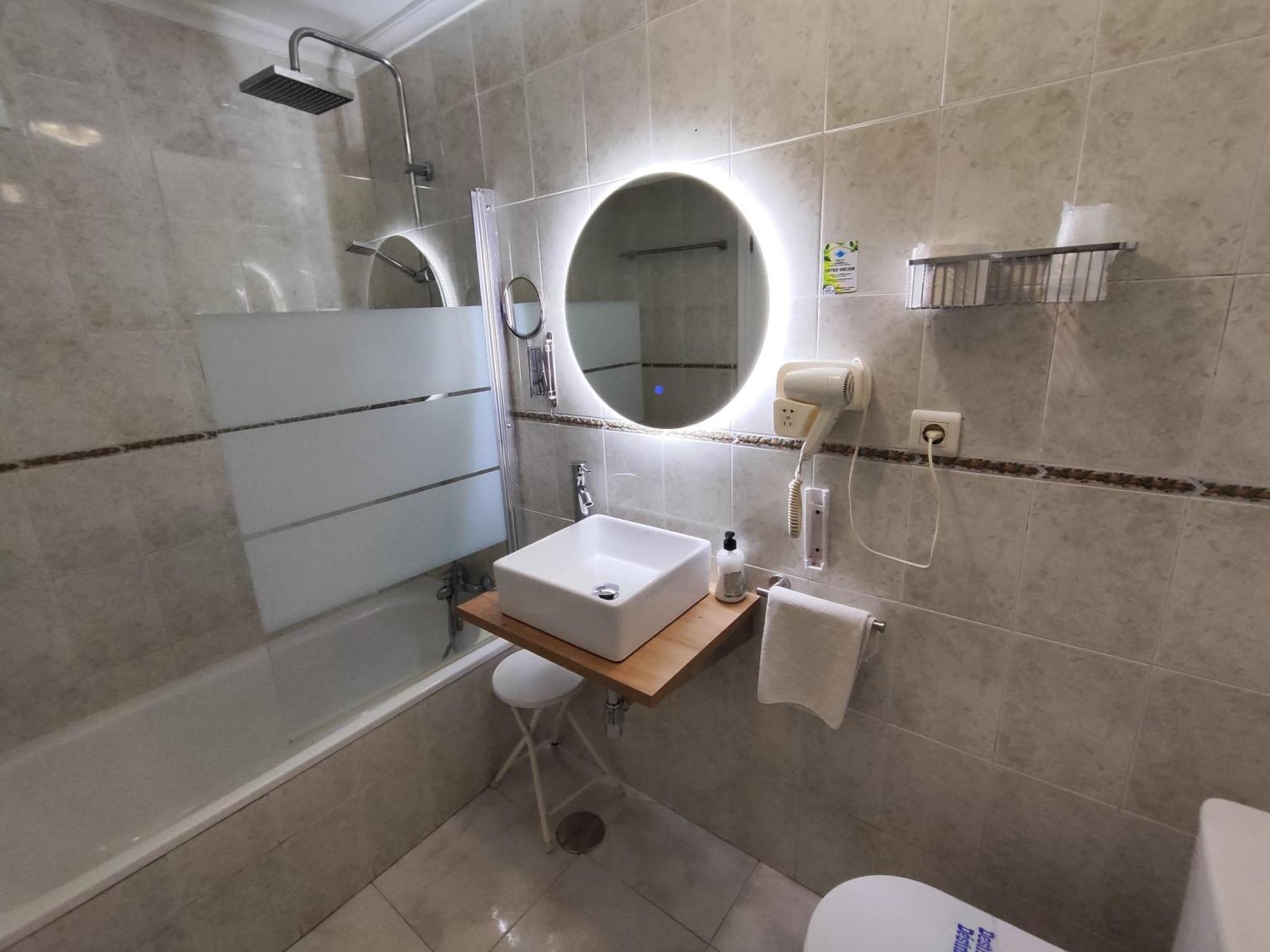 Hostal Lucy Santender Kültér fotó